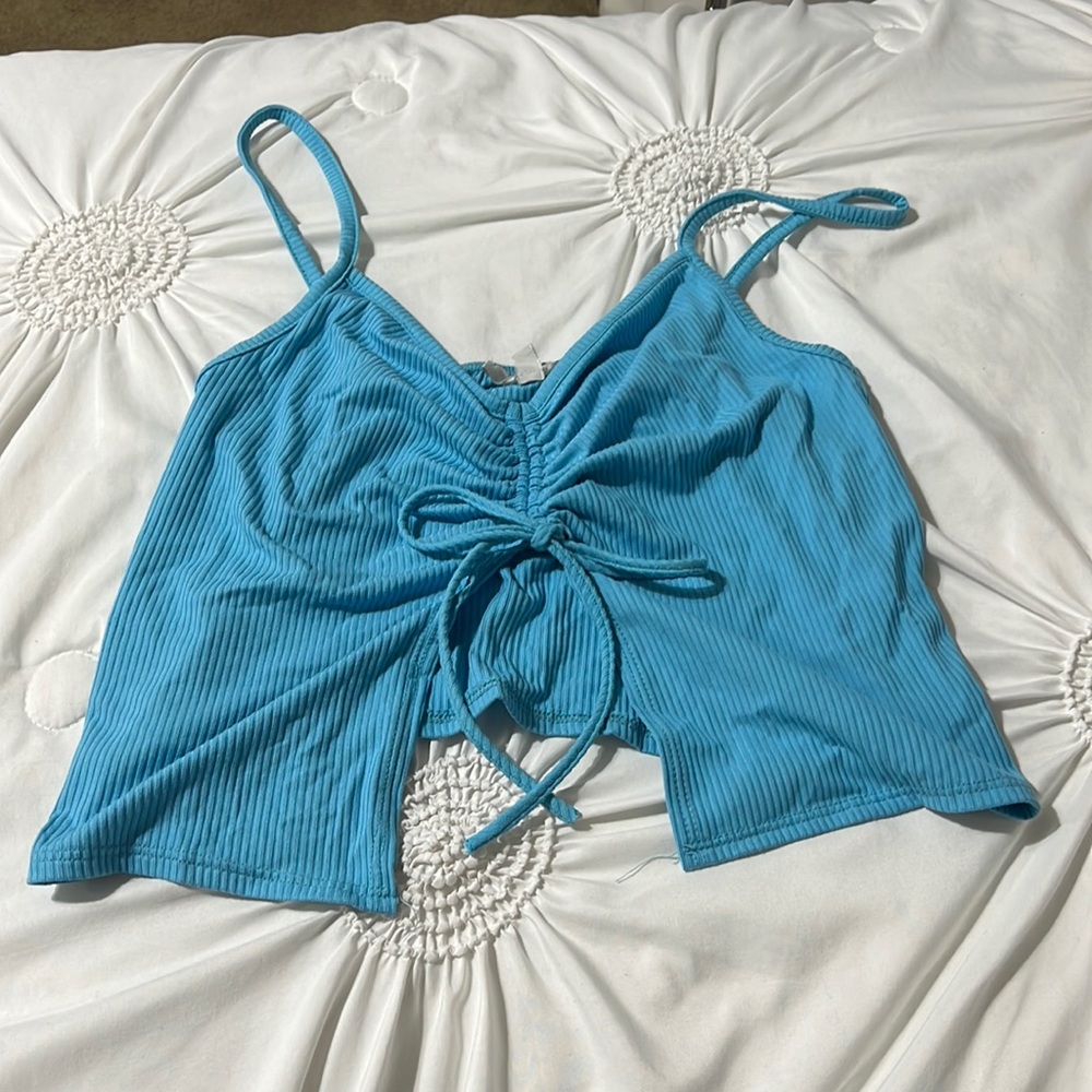 blue cropped tank